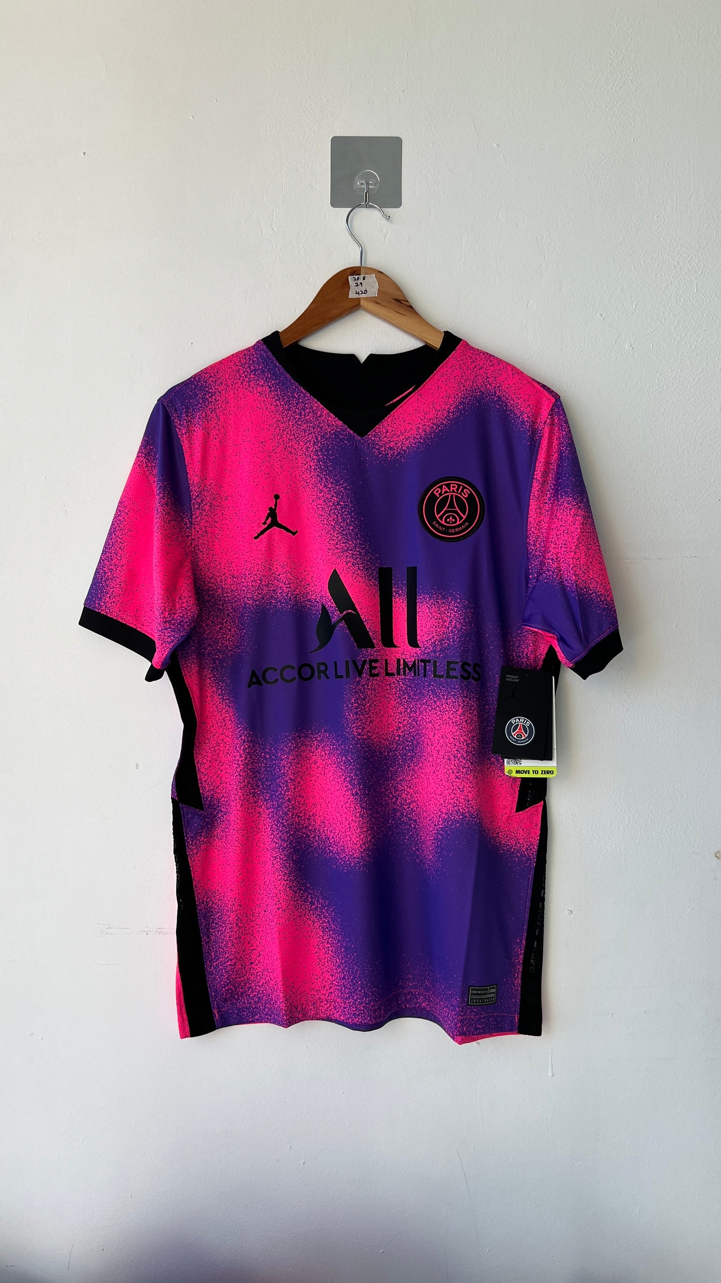 PSG 2020-21 Fourth Shirt Mbappe #7 (M) (Brand New)