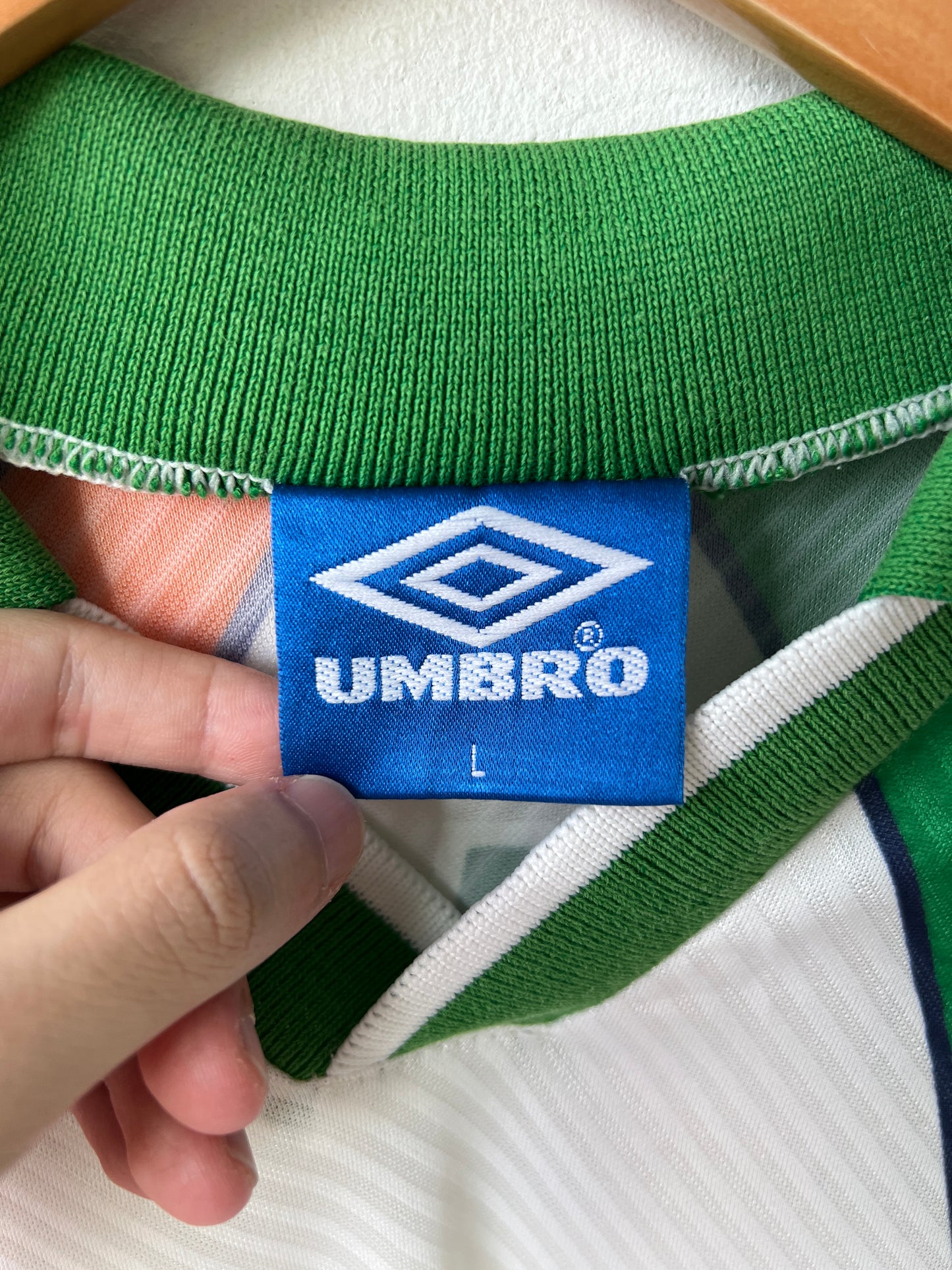 (L) Ireland 1994-96 Away Shirt Keane #6