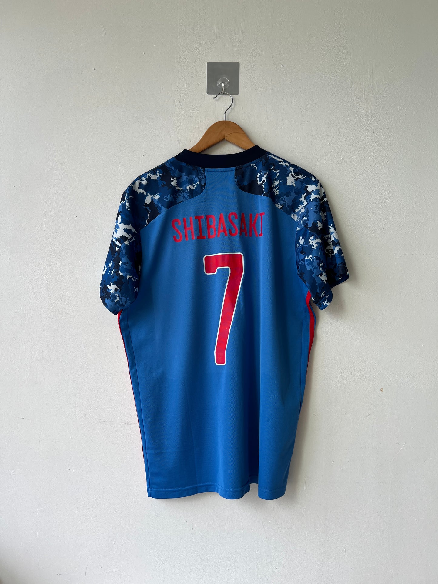 (XL) Japan 2020-21 Home Shirt Shibasaki #7