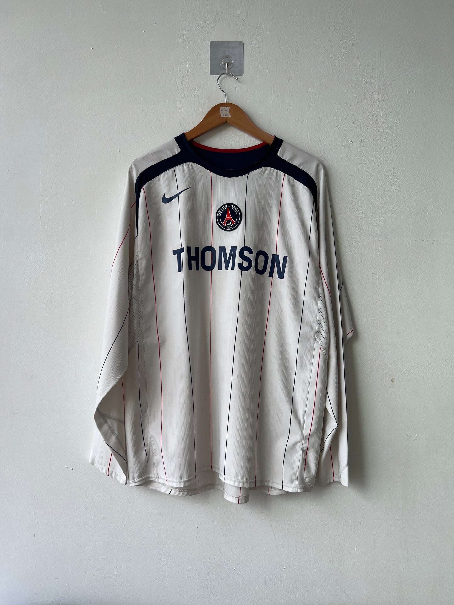 (XL) PSG 2005-06 Away Long Sleeve Player Version Shirt Pauleta #9