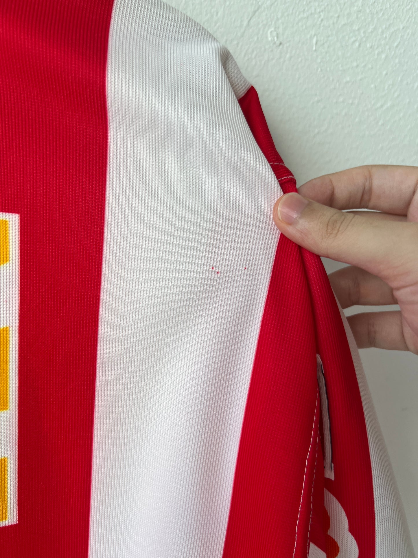 (L fits XL) Chivas Guadalajara 2000-01 Home Shirt