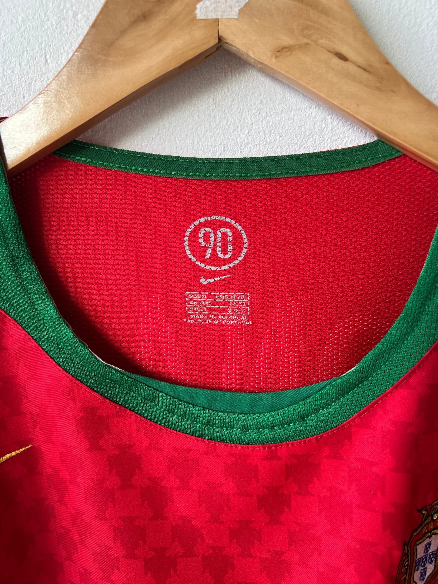 (M) Portugal 2004-06 Home Shirt C. Ronaldo #17