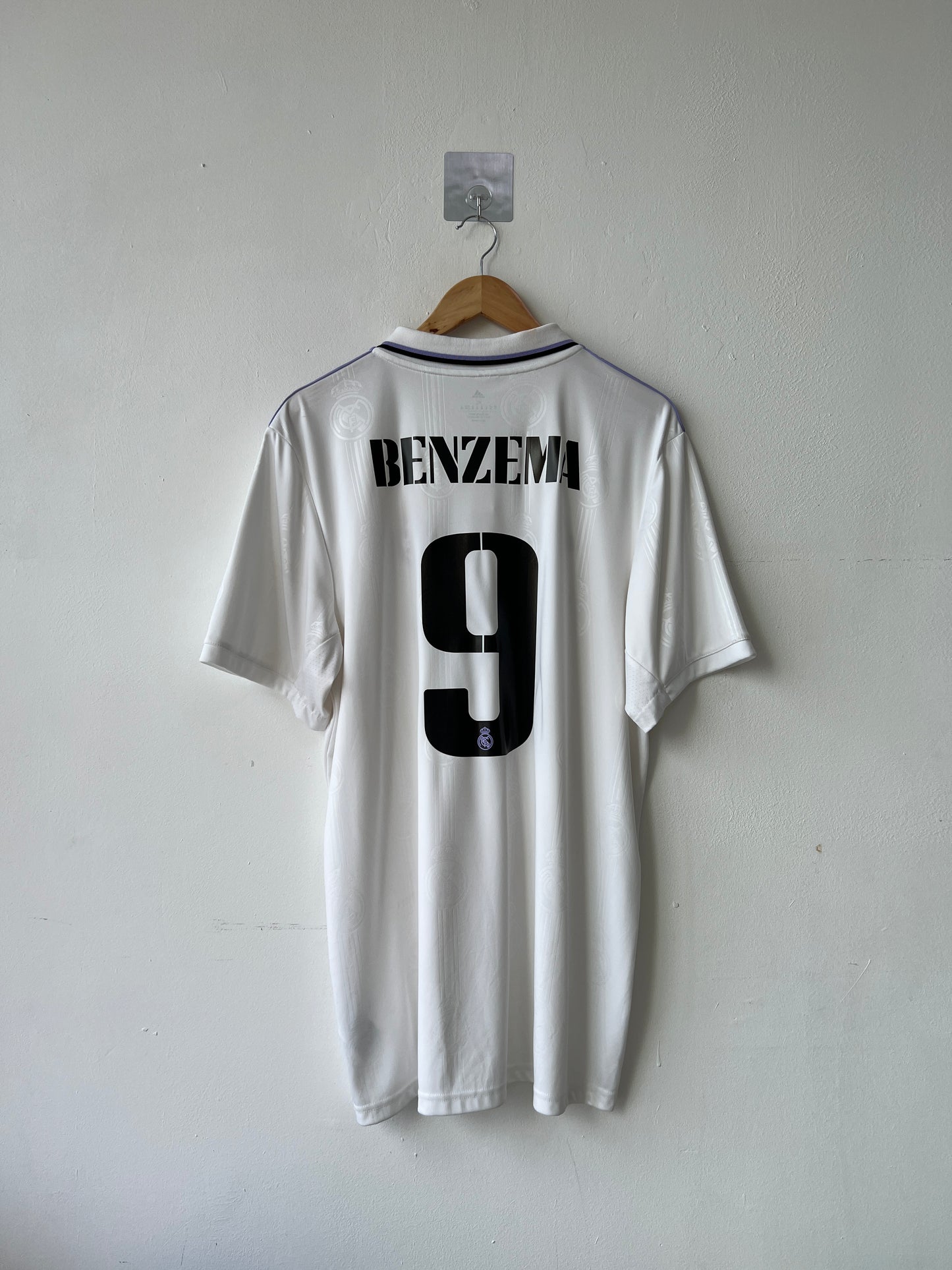 (XL) Real Madrid 2022-23 Home Shirt Benzema #9