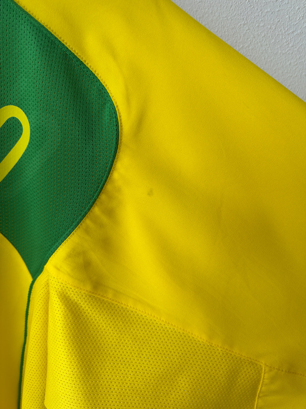 (L) Brazil 2004-06 Home Shirt Ronaldinho #10