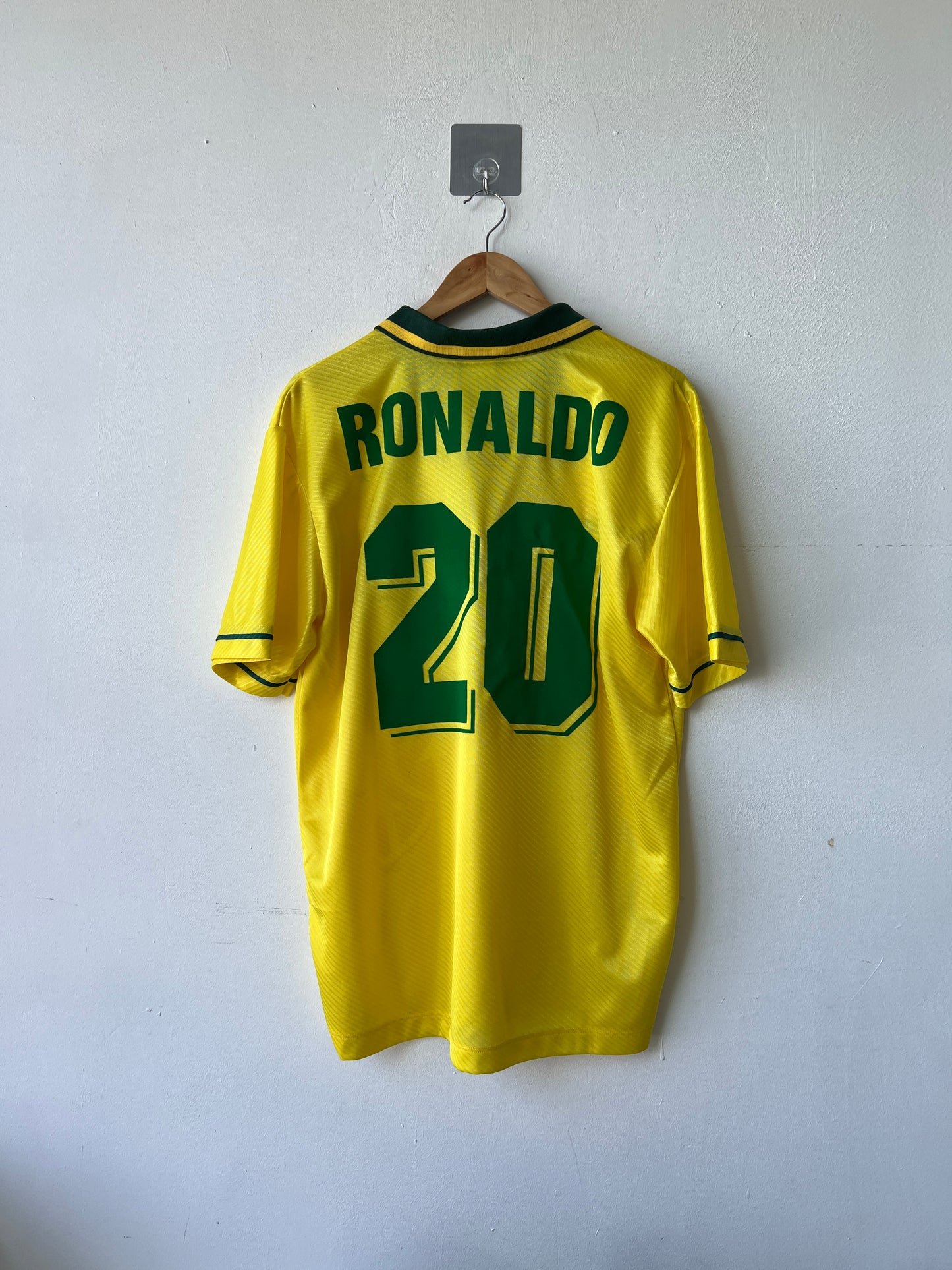 (L) Brazil 1994-96 Home Shirt Ronaldo #20