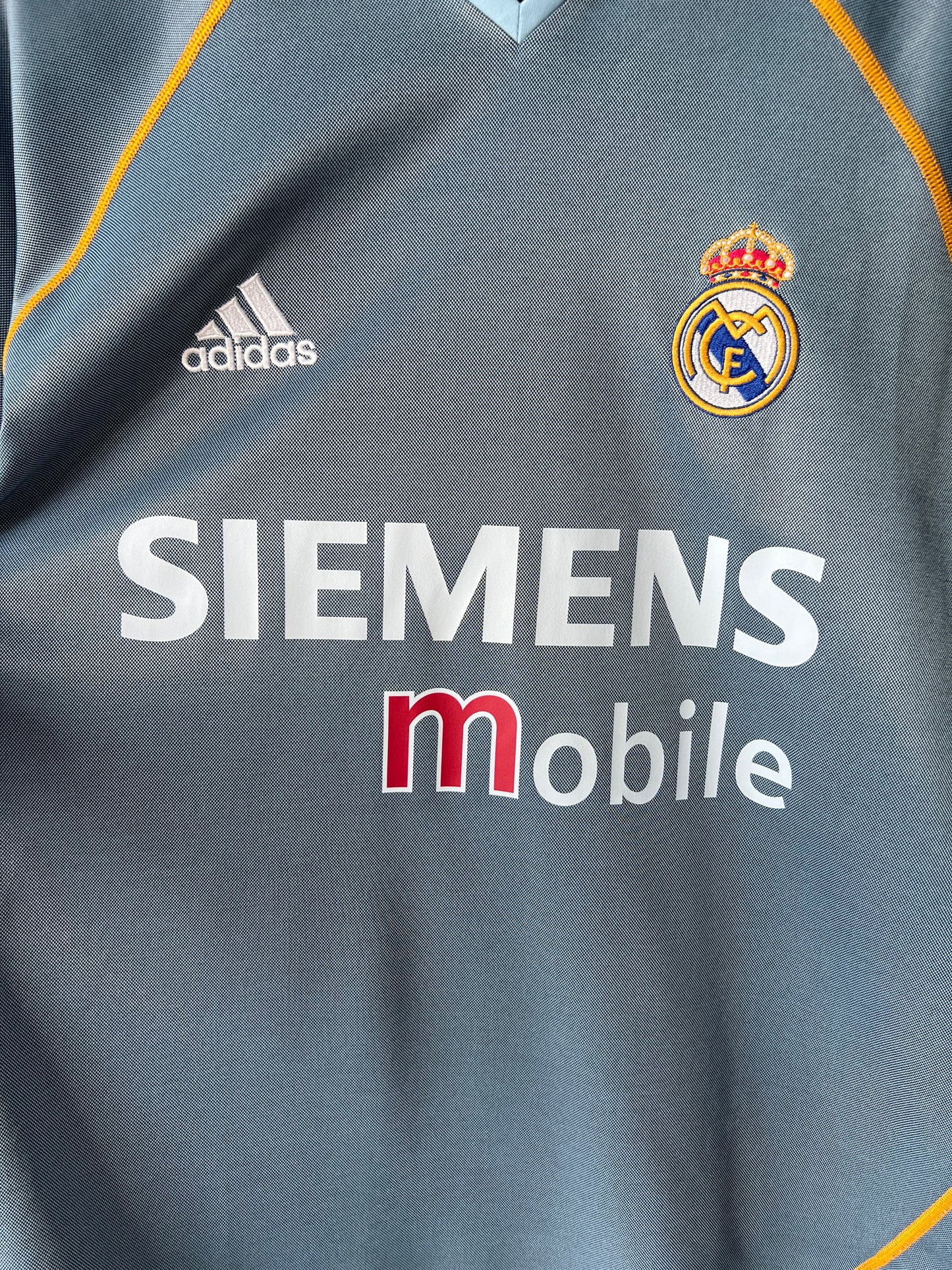 (M fits L) Real Madrid 2003-04 Third Shirt Beckham #23