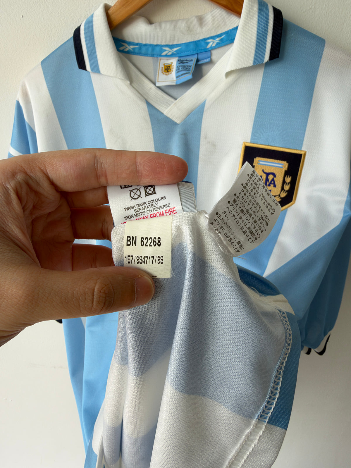 (L fits XL) Argentina 1999-00 Home Shirt Batistuta #9