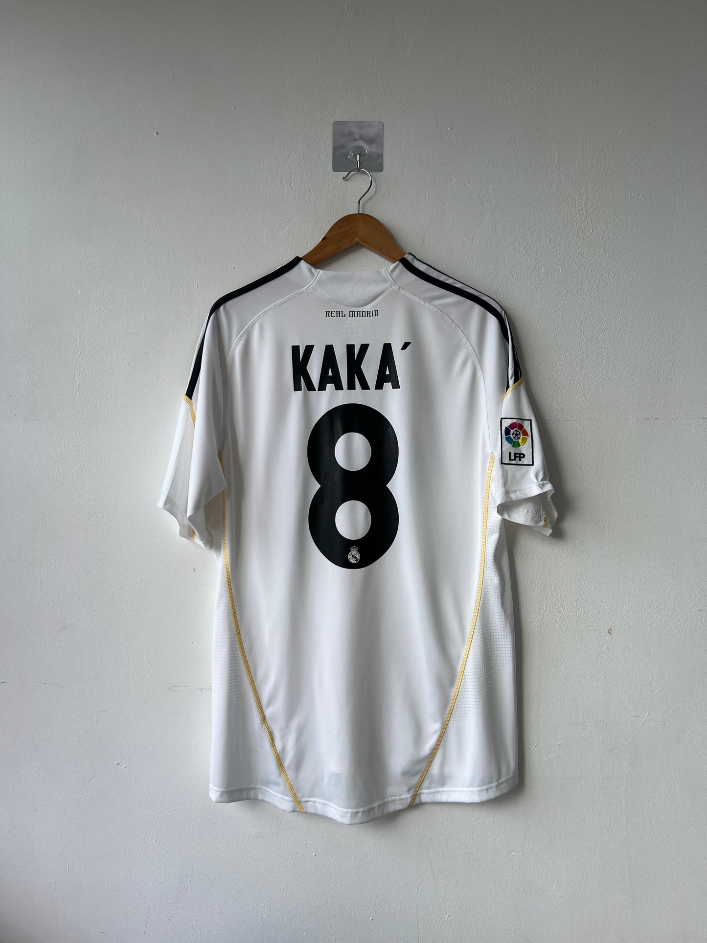 (L) Real Madrid 2009-10 Home Shirt Kaka #8