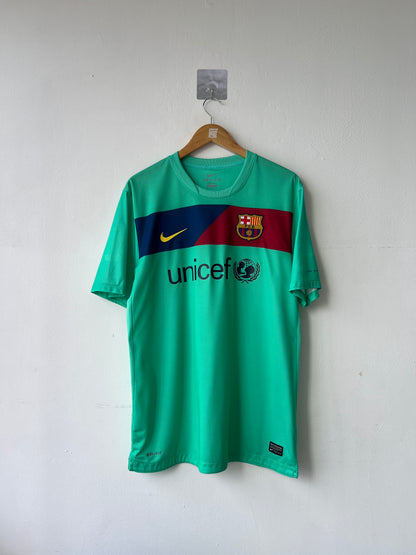 (L) Barcelona 2010-12 Away Shirt A. Iniesta #8