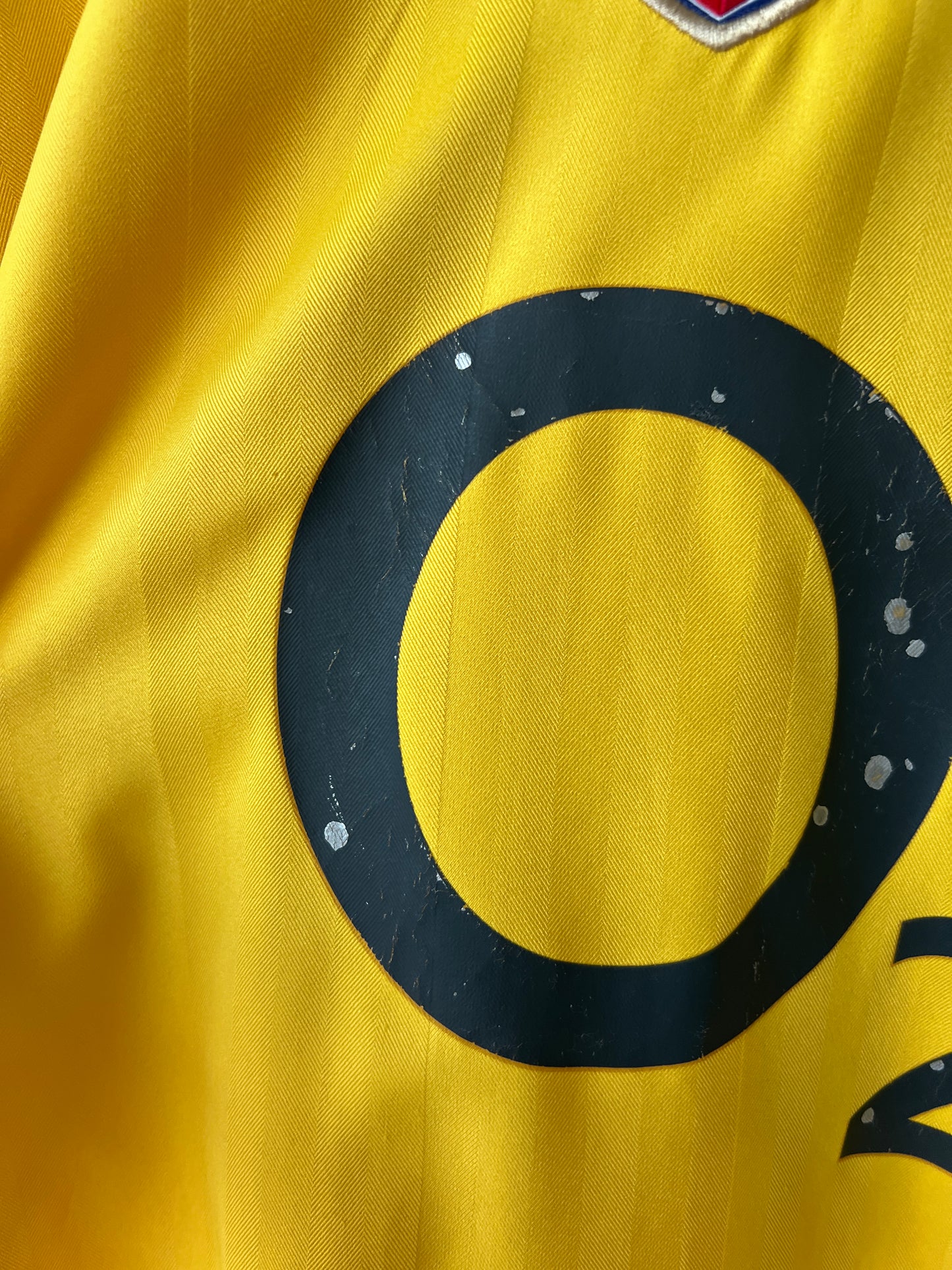 (L) Arsenal 2005-06 Away Shirt Campbell #23