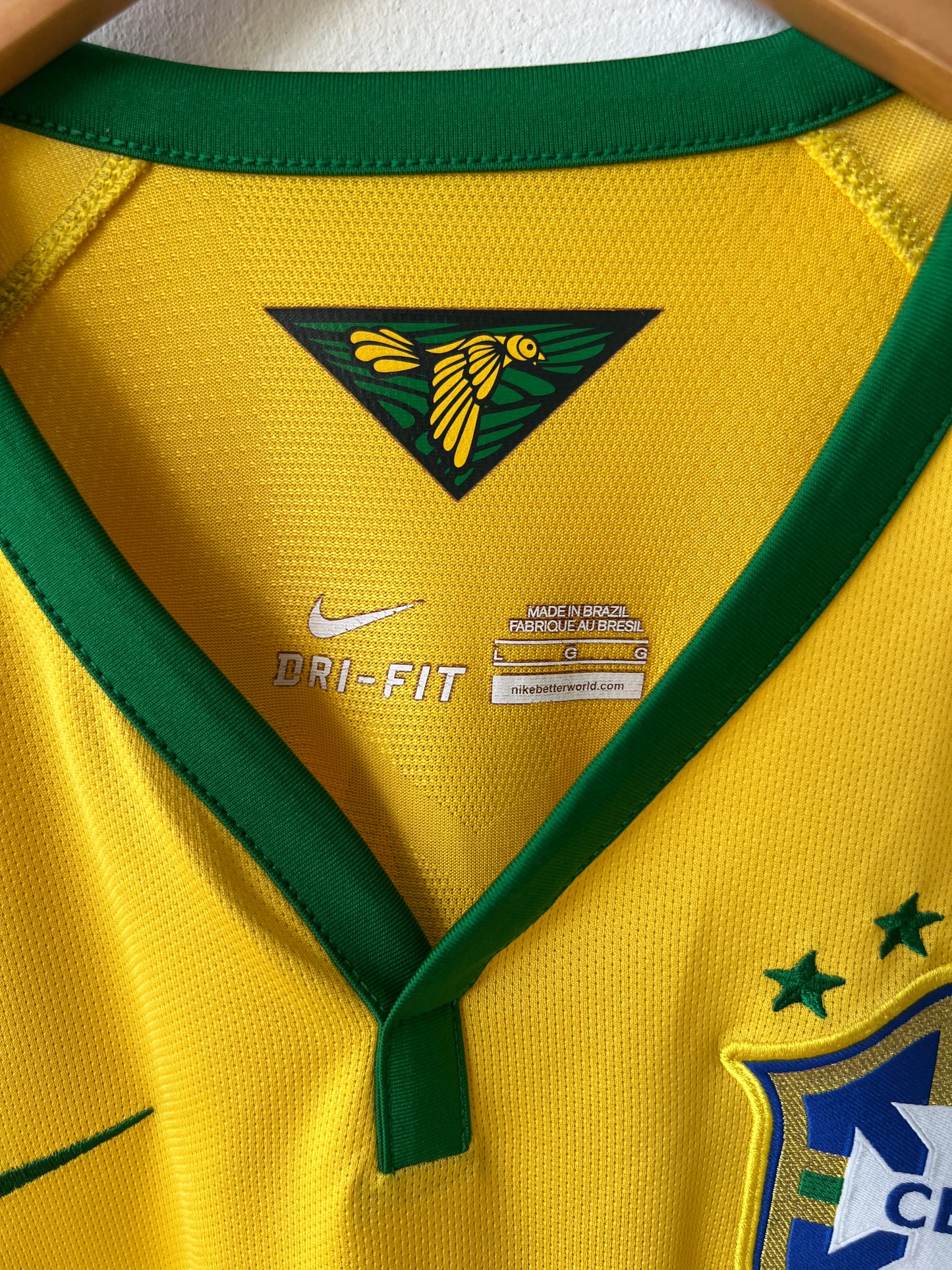 (L fits M) Brazil 2014-16 Player Issue Home Shirt Neymar Jr. #10