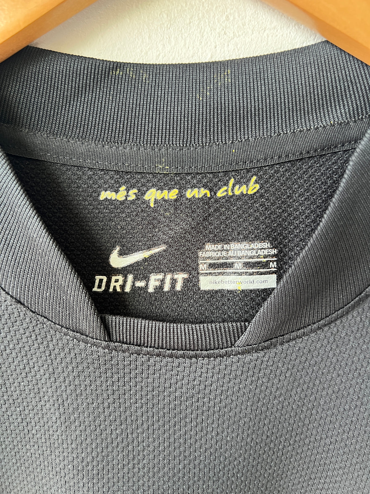 *Sample* (M) Barcelona 2011-12 Away Shirt