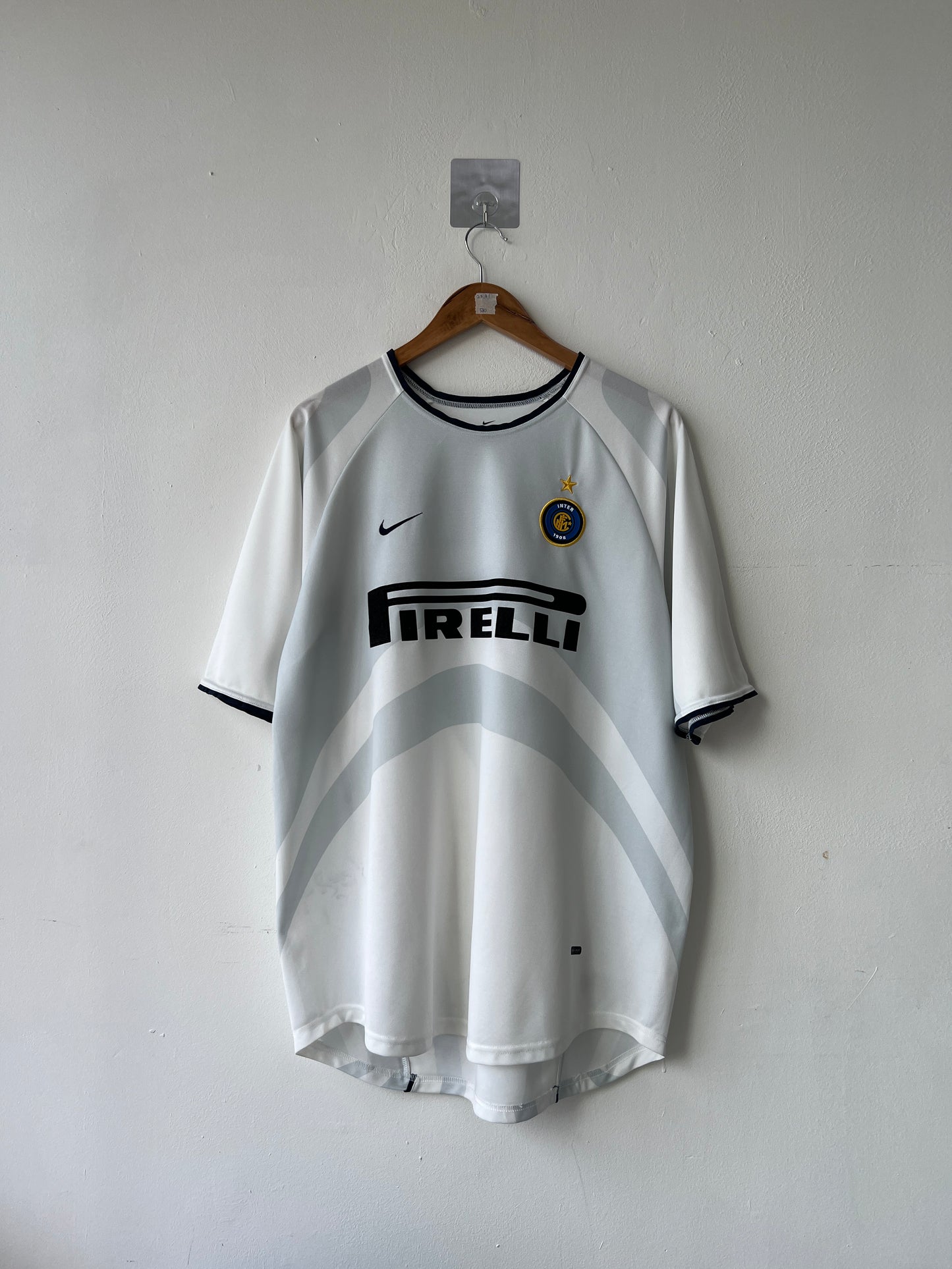 (L) Inter Milan 2001-02 Away Shirt Ronaldo #9