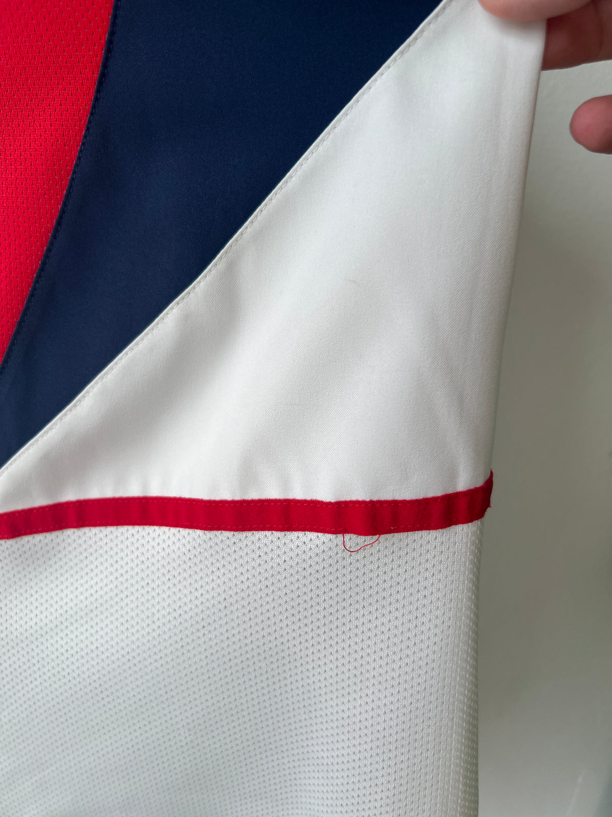 (L) USA 2002-04 Home Shirt Donovan #21