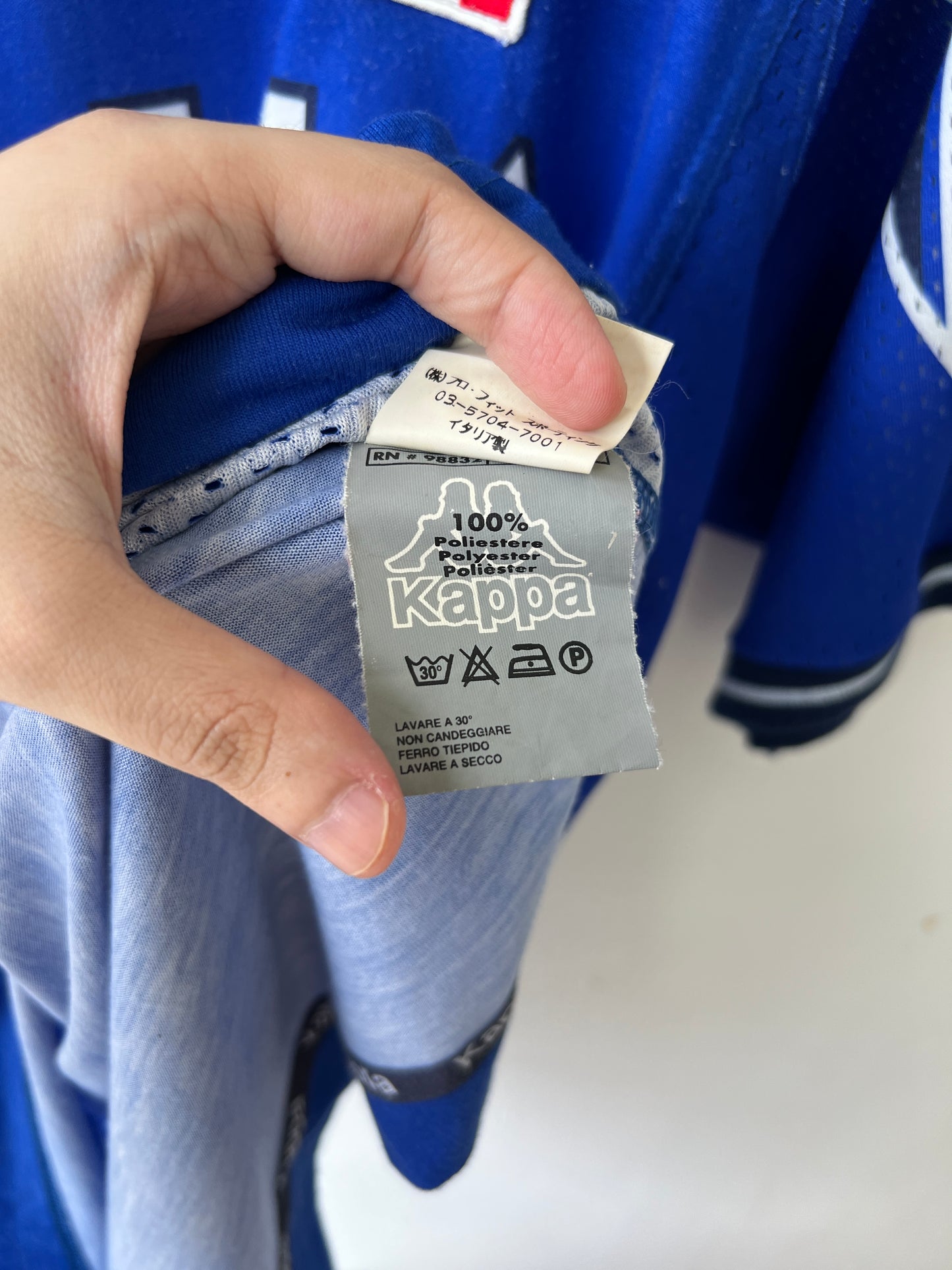 (L) Italy Vintage 2000 Training Shirt