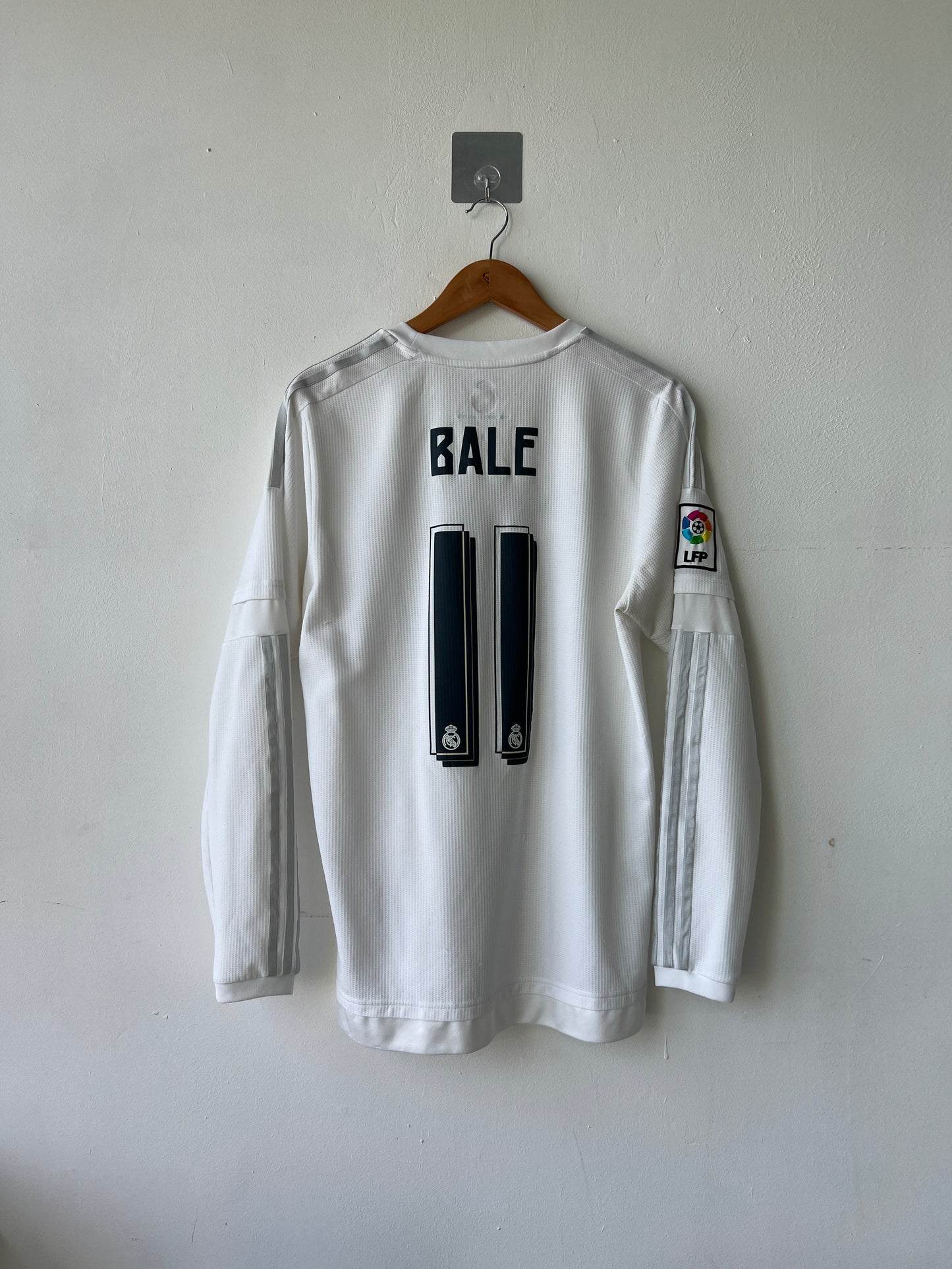 (L) Real Madrid 2015-16 Home Long Sleeve Shirt Bale #11