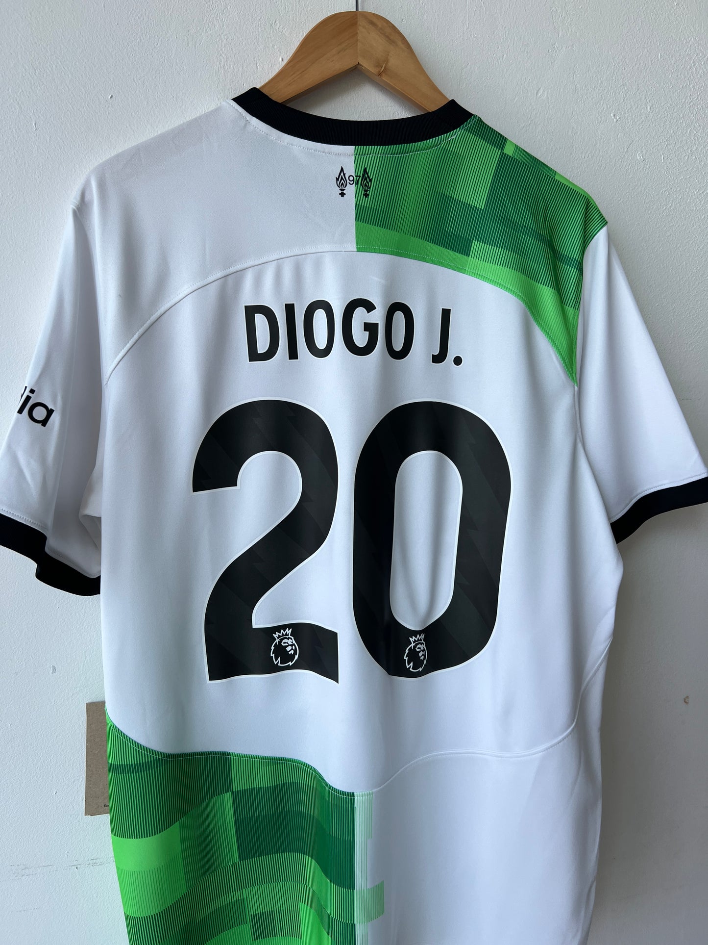 Liverpool 2023-24 Away Shirt Diogo Jota #20 (Brand New) (L)