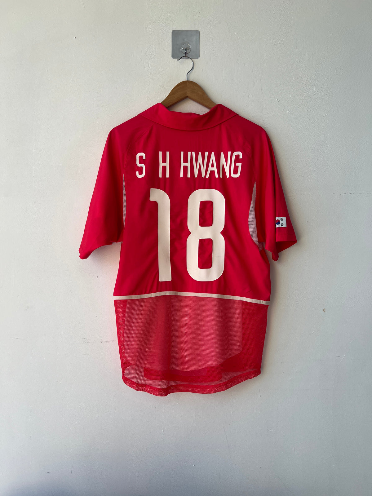 (M) South Korea 2002-04 Home Player Version Shirt S. H. Hwang #18