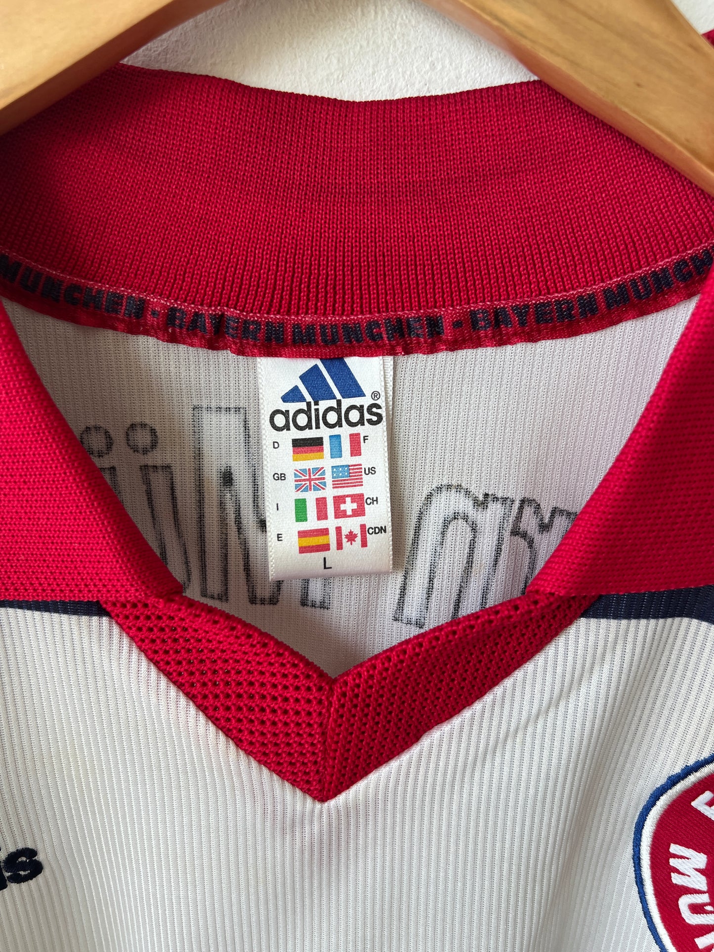 (L) Bayern Munich 1998-00 Away Shirt