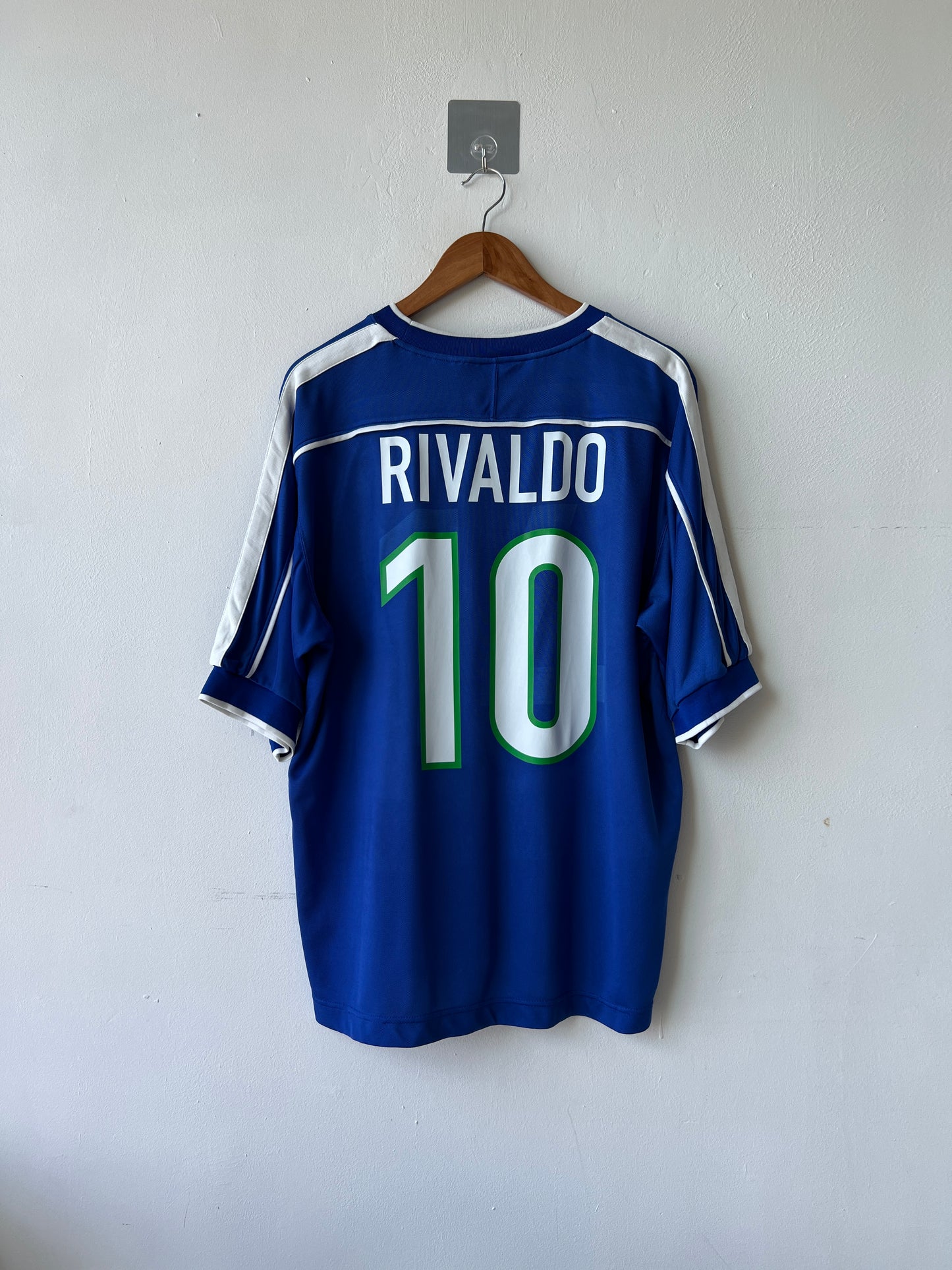 (L fits XL) Brazil 1998-00 Away Shirt Rivaldo #10