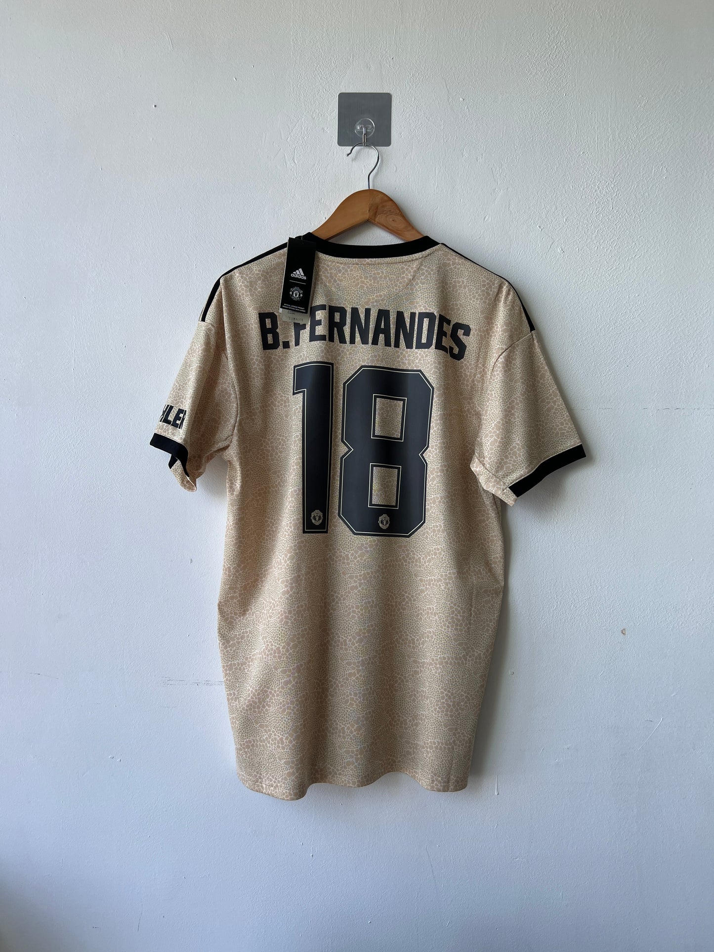 (L) Manchester United 2019-20 Away Shirt B. Fernandes #18 (NEW)