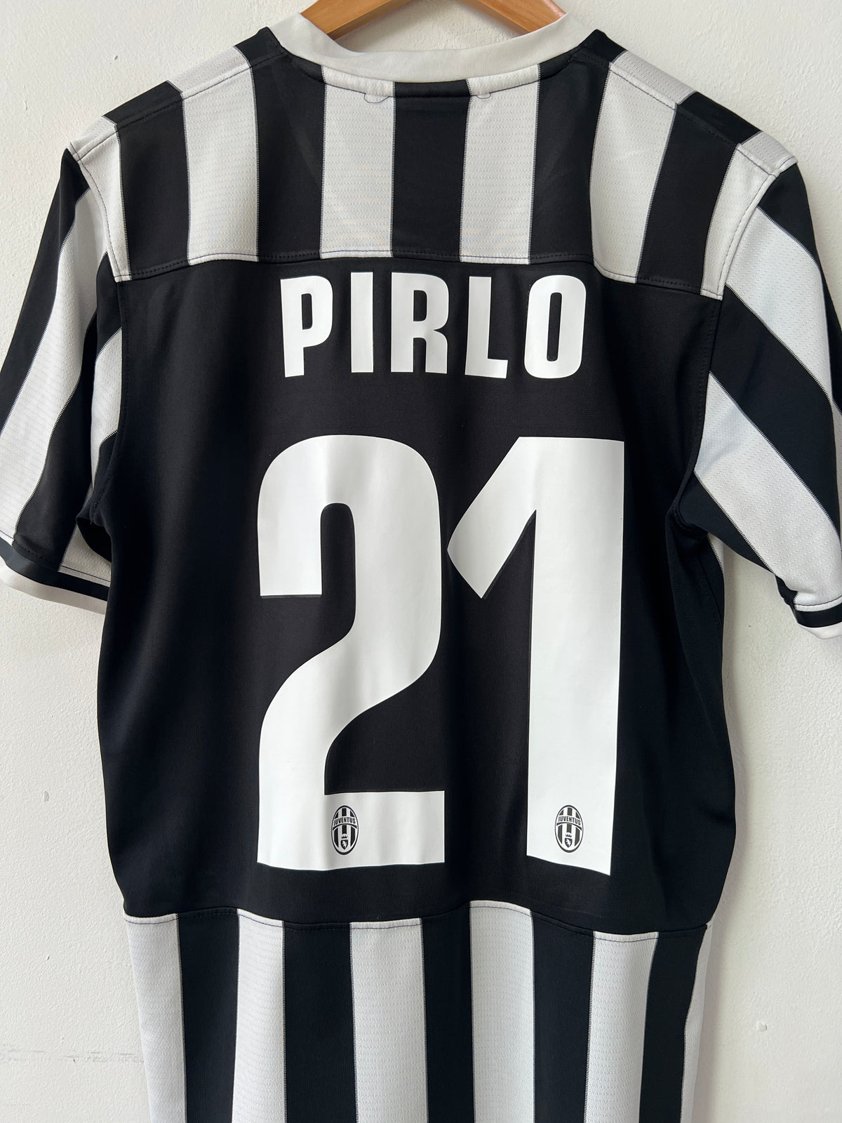 (M) Juventus 2013-14 Home Shirt Pirlo #21