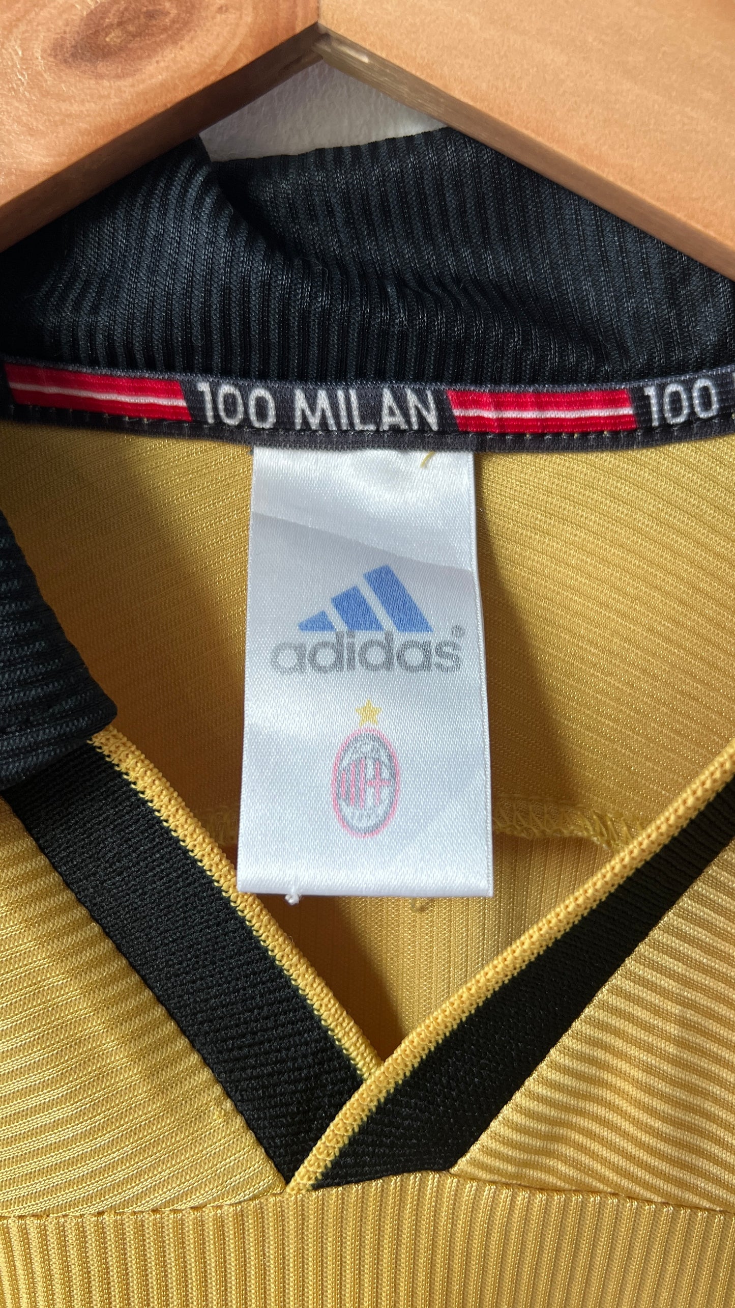AC Milan 1999-00 Fourth Shirt Maldini #3 (L)
