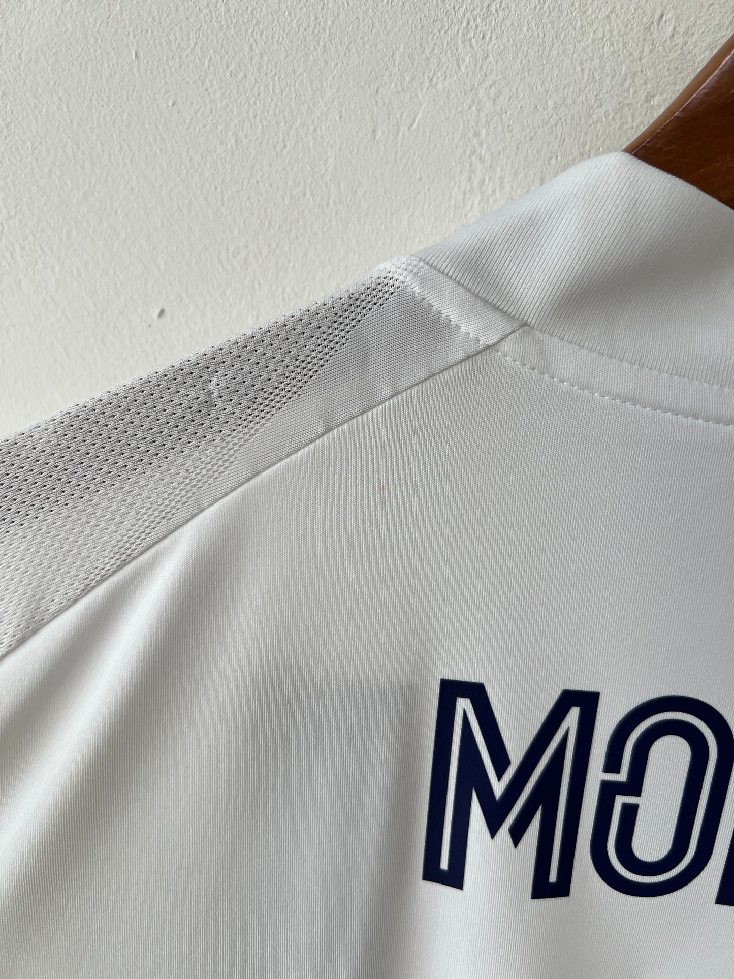 (XL) Real Madrid 2020-21 Home Shirt Modric #10 (NEW)