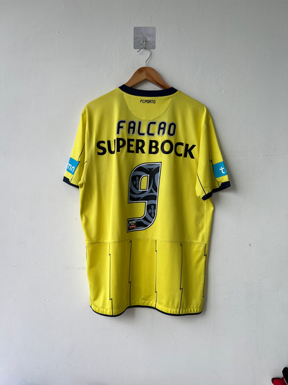 (L) Porto 2010-11 Away Shirt Falcao #9