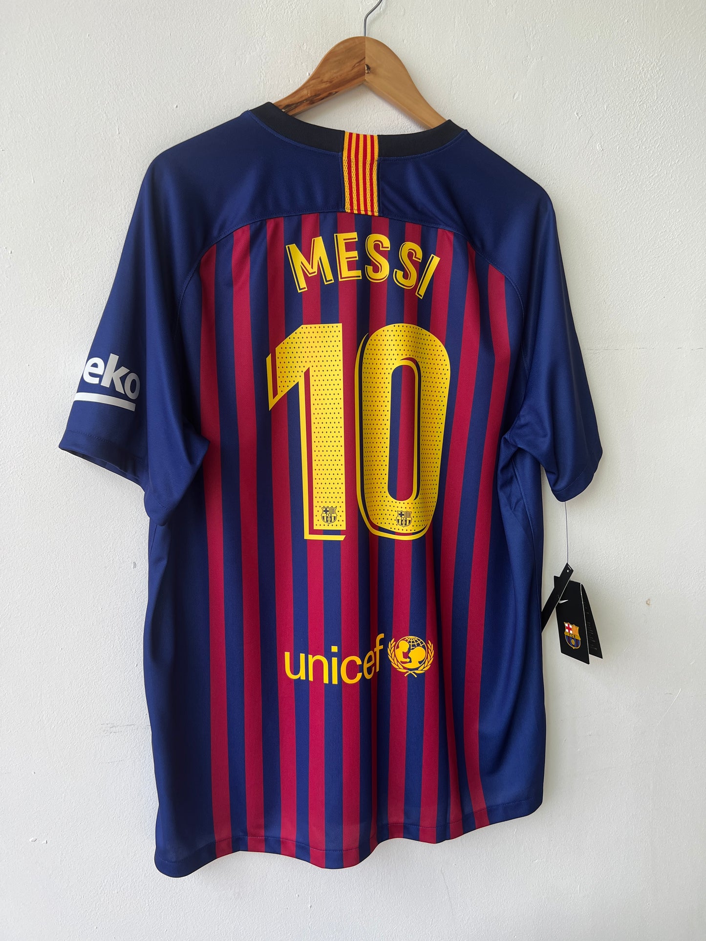 (XL) Barcelona 2018-19 Home Shirt Messi #10 (NEW)