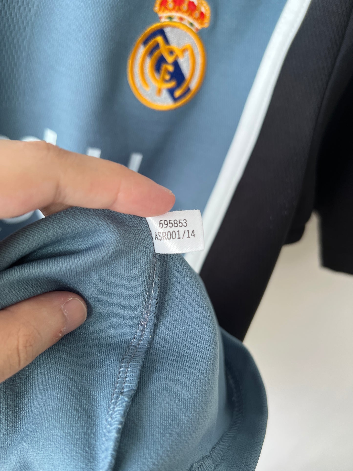 (S fits M) Real Madrid 2001-02 Third Shirt Zidane #5
