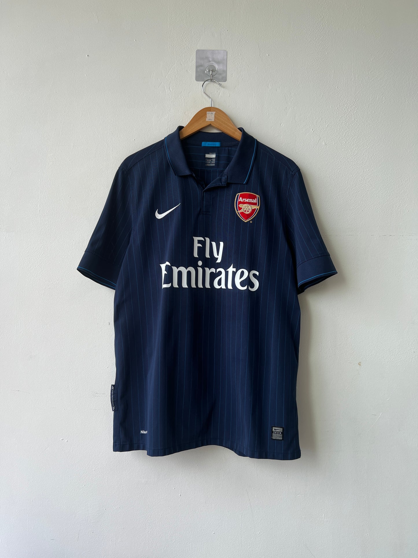 (L) Arsenal 2009-10 Away Shirt v. Persie #11