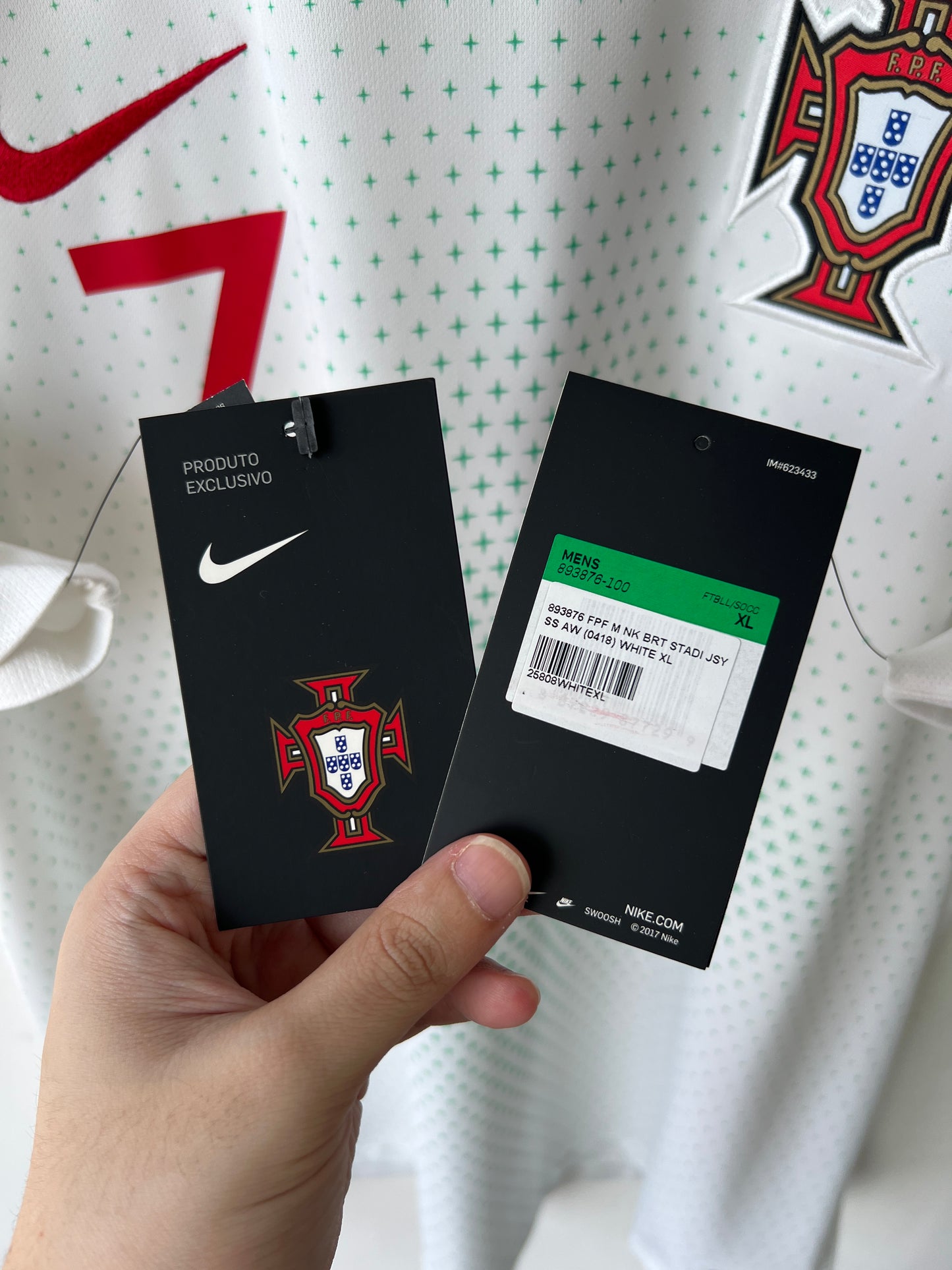 (XL) Portugal 2018-19 Away Shirt Ronaldo #7 (NEW)