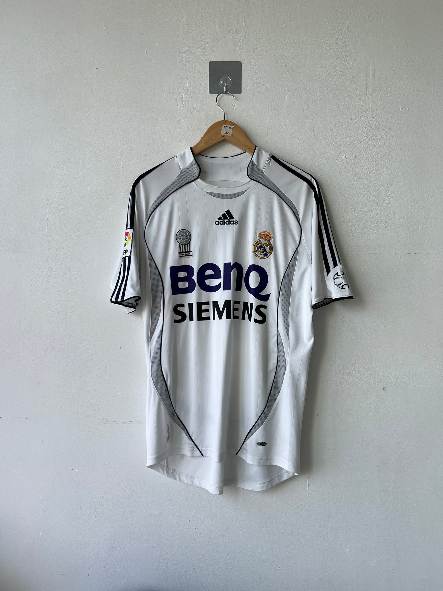 (M) Real Madrid 2006-07 Home Shirt Ronaldo #9