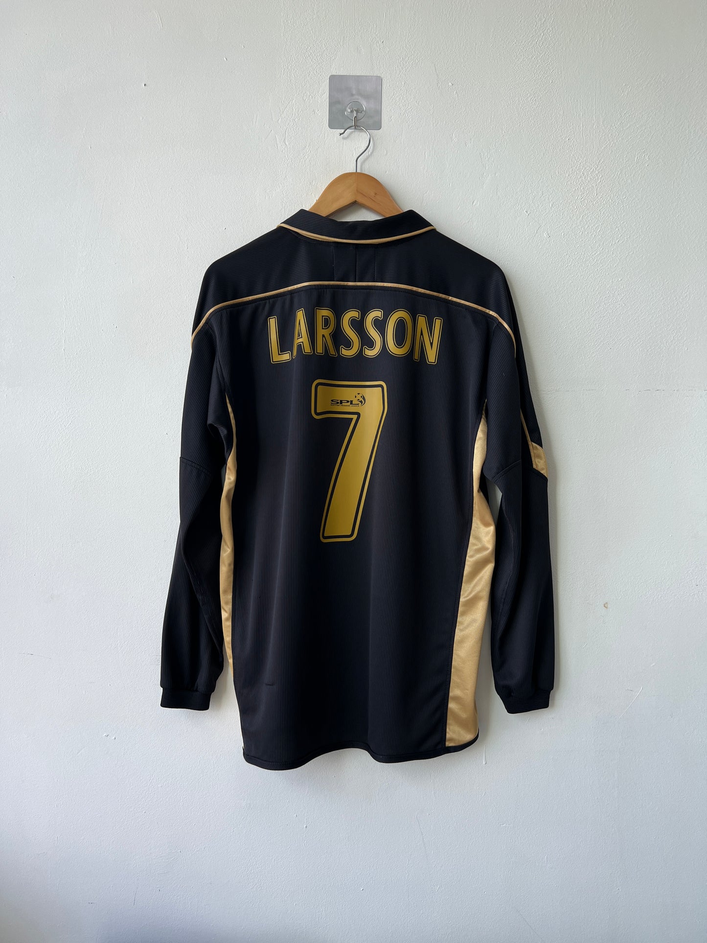 (M) Celtic 2003-04 Away Long Sleeve Shirt Larsson #7