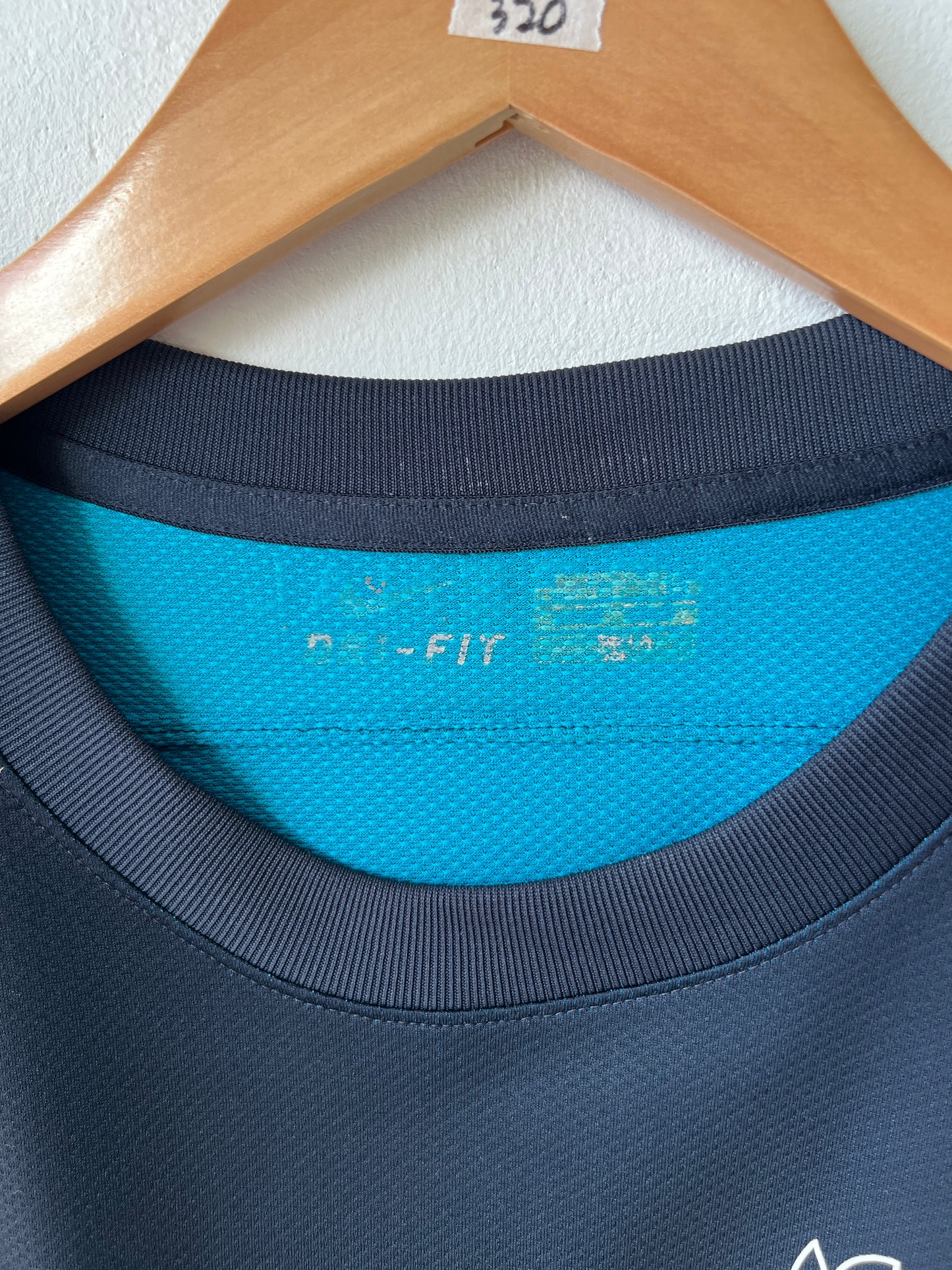 (XL) Arsenal 2011-12 Away Shirt v.Persie #10