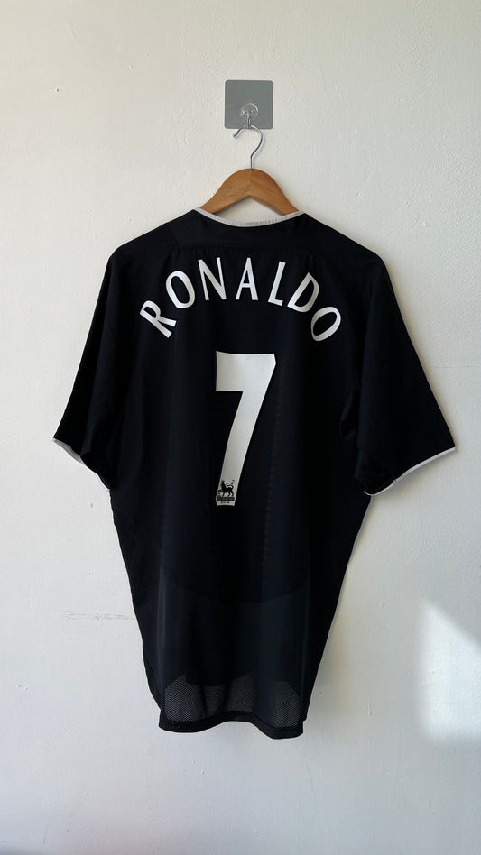 Manchester United 2003-05 Away Shirt Ronaldo #7 (L)