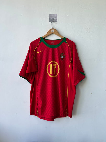 (XL) Portugal 2004-06 Home Shirt C. Ronaldo #17