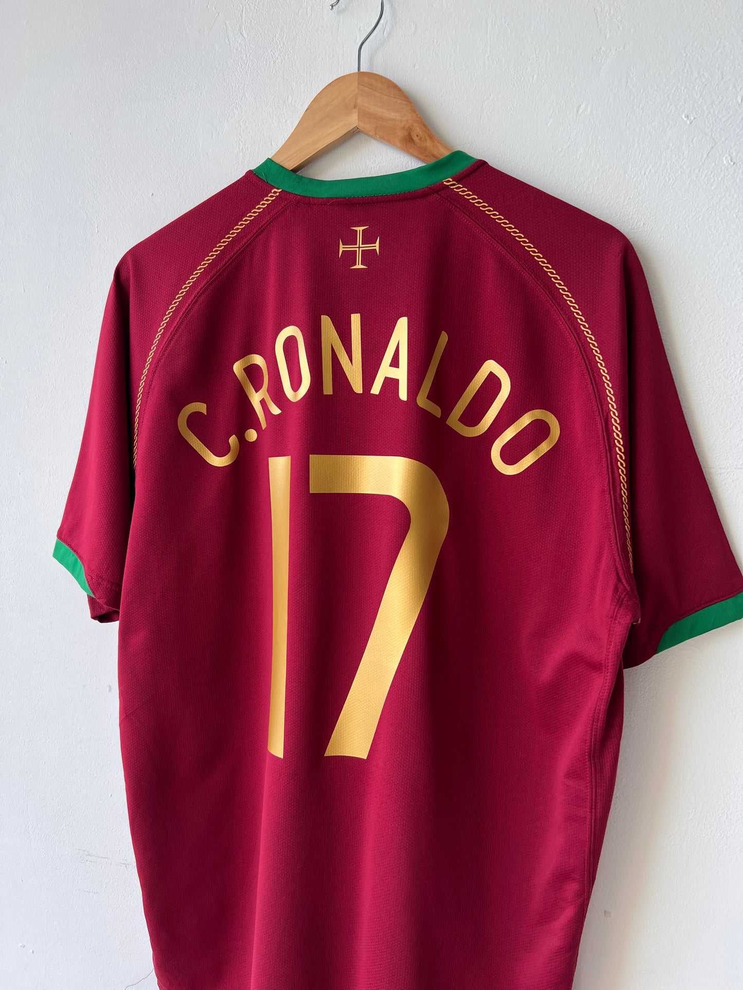 Portugal 2006-08 Home Shirt C. Ronaldo #17 (L)