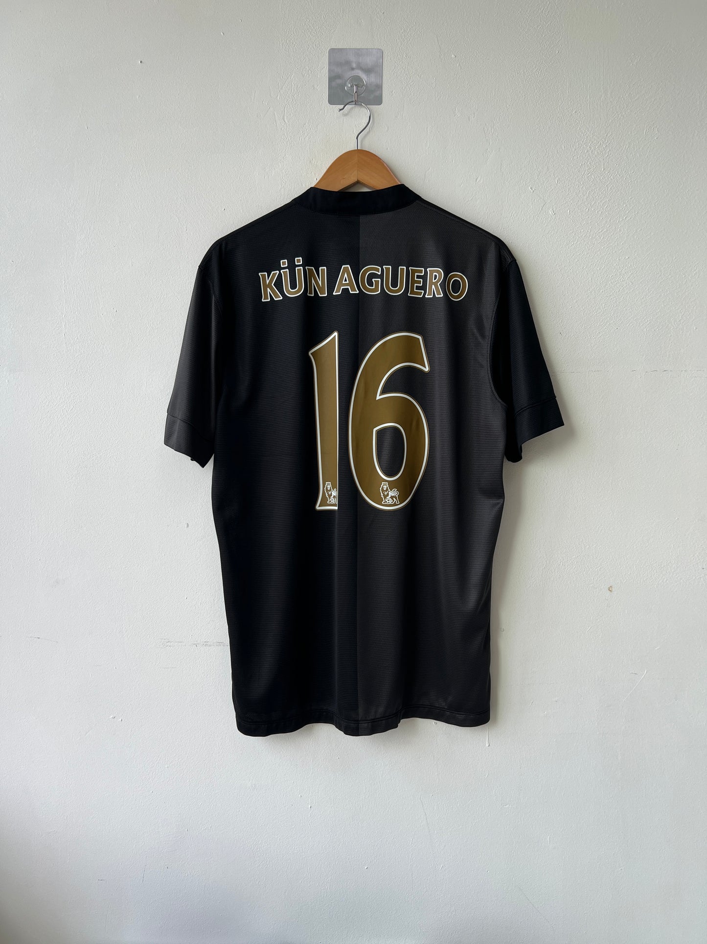 (L) Manchester City 2013-14 Away Shirt Kun Aguero #16