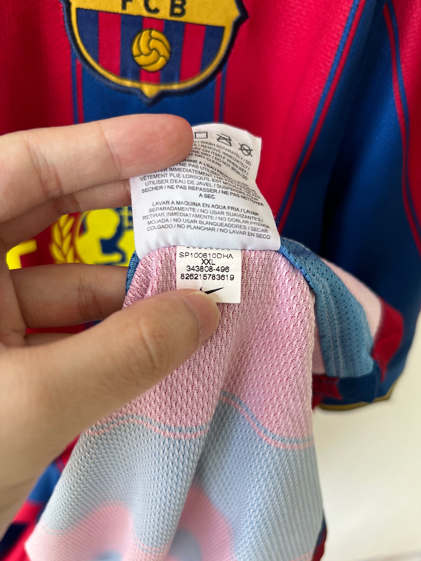 Barcelona 2009-10 Home Shirt Xavi #6 (XXL)