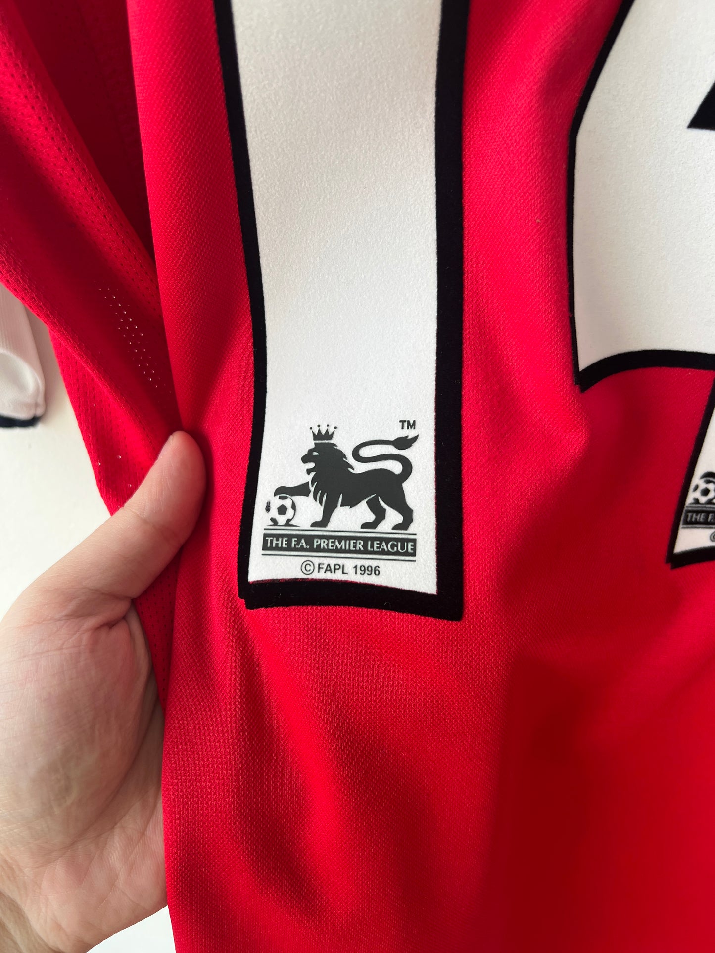 (M) Arsenal 2000-02 Home Shirt Henry #14