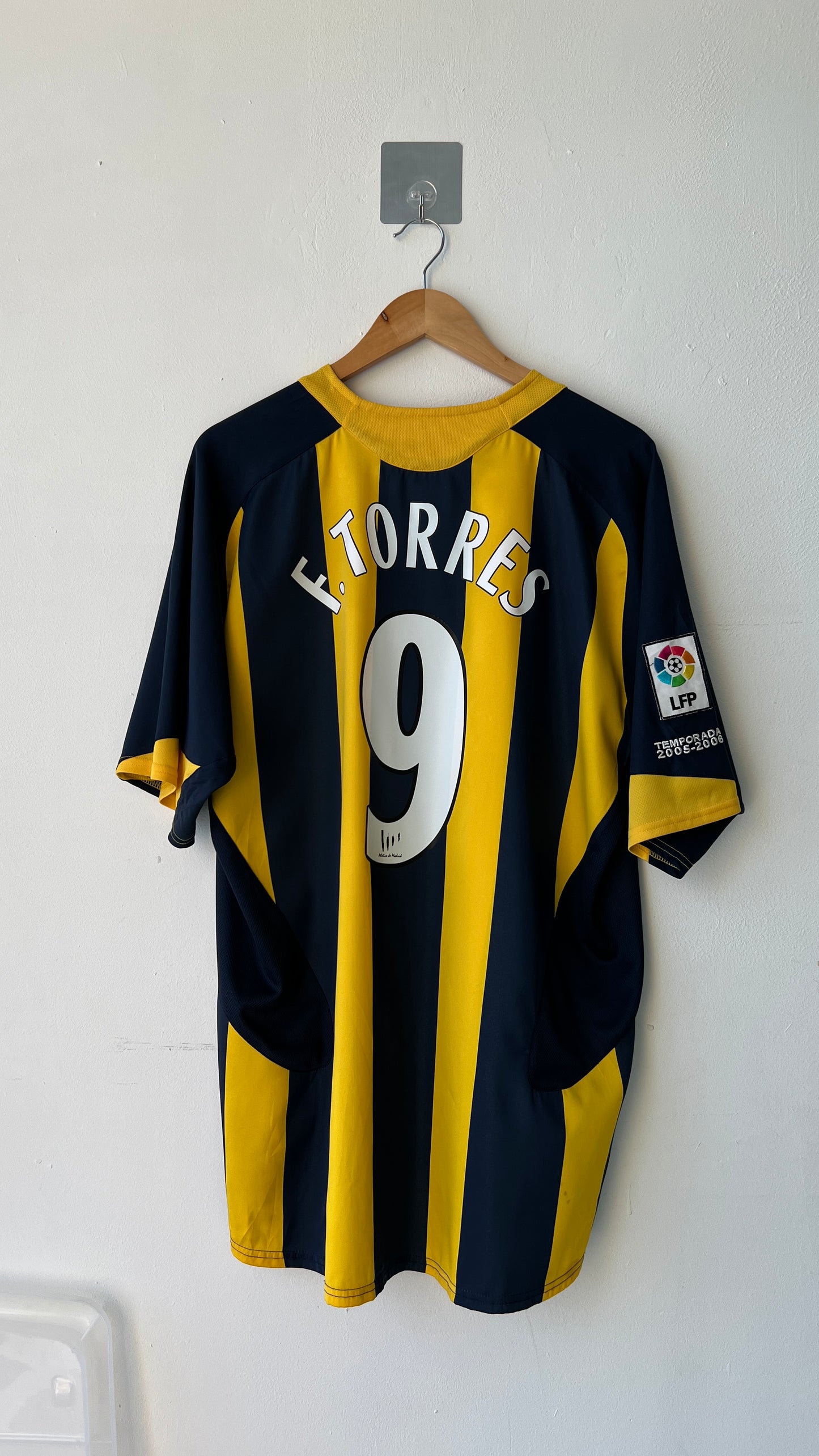 Atletico Madrid 2005-06 Away Shirt F. Torres #9 (XL)