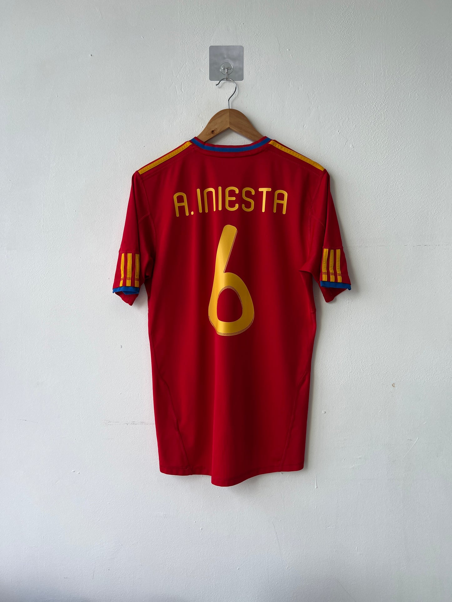 (M) Spain 2009-10 Home Shirt A. Iniesta #6