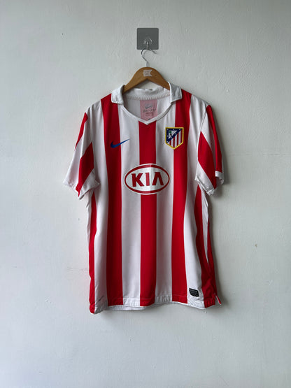 Atletico Madrid 2010-11 Home Shirt Kun Aguero #10