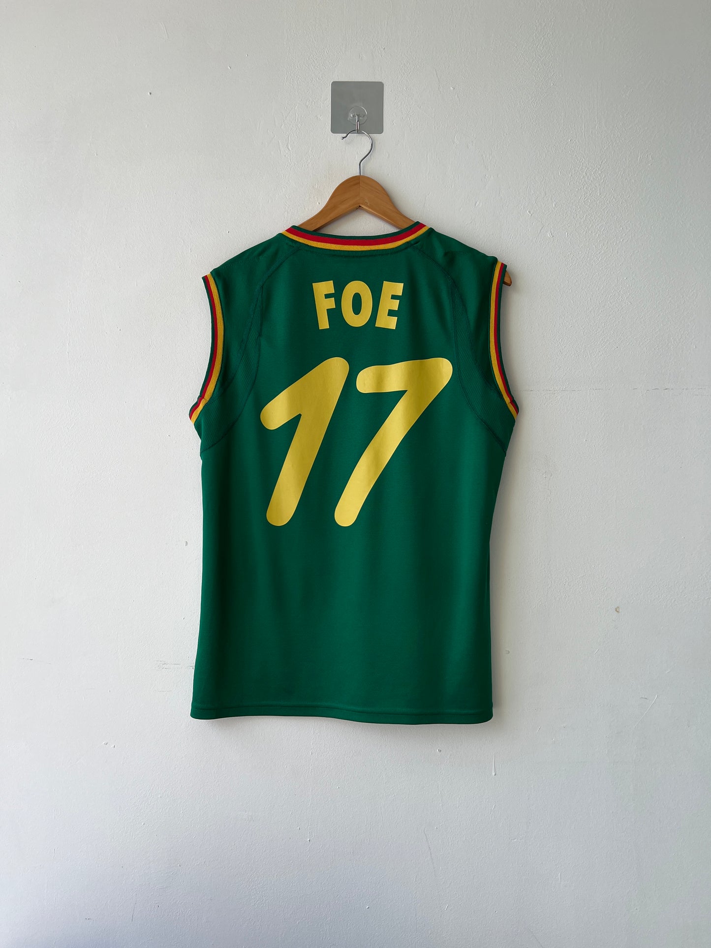 (M/L) Cameroon 2002-03 Home Shirt Foe #17