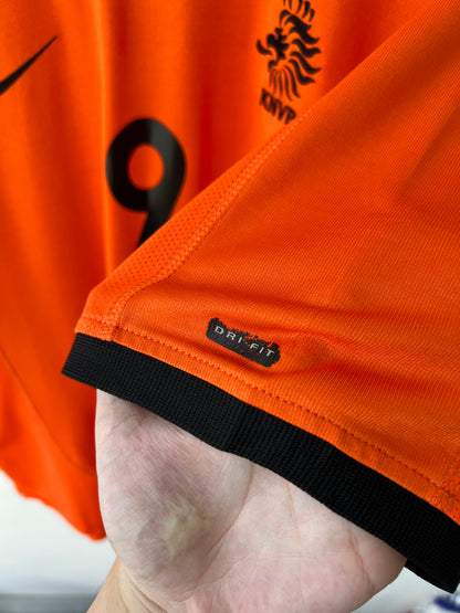 (L) Holland 2000-02 Home Shirt v. Nistelrooy #9
