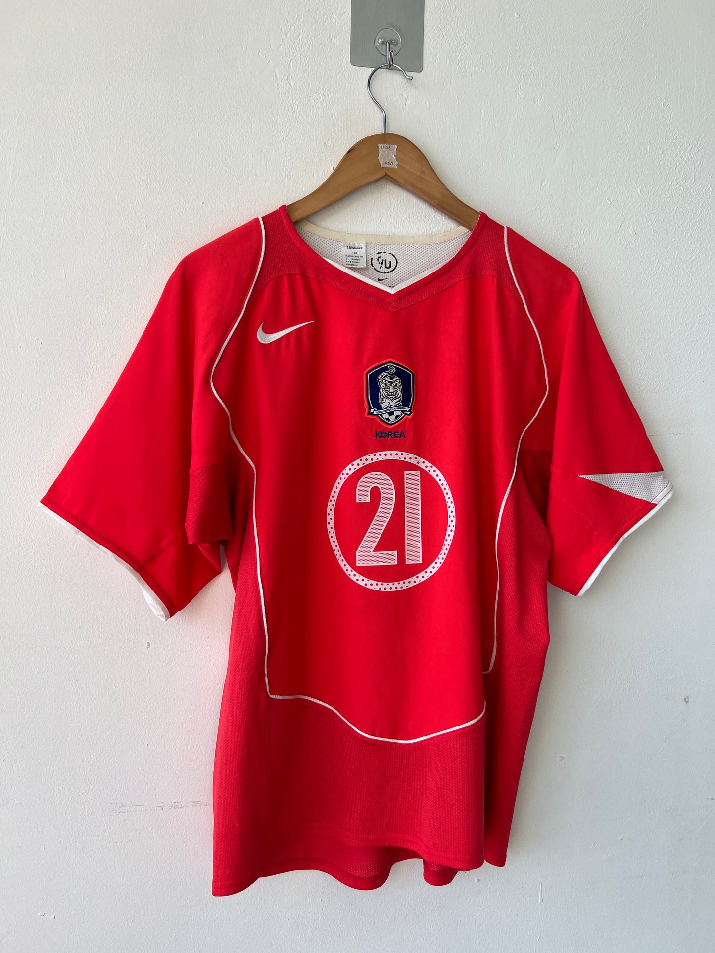 (M) South Korea 2004-06 Home Kit J. S. Park #21