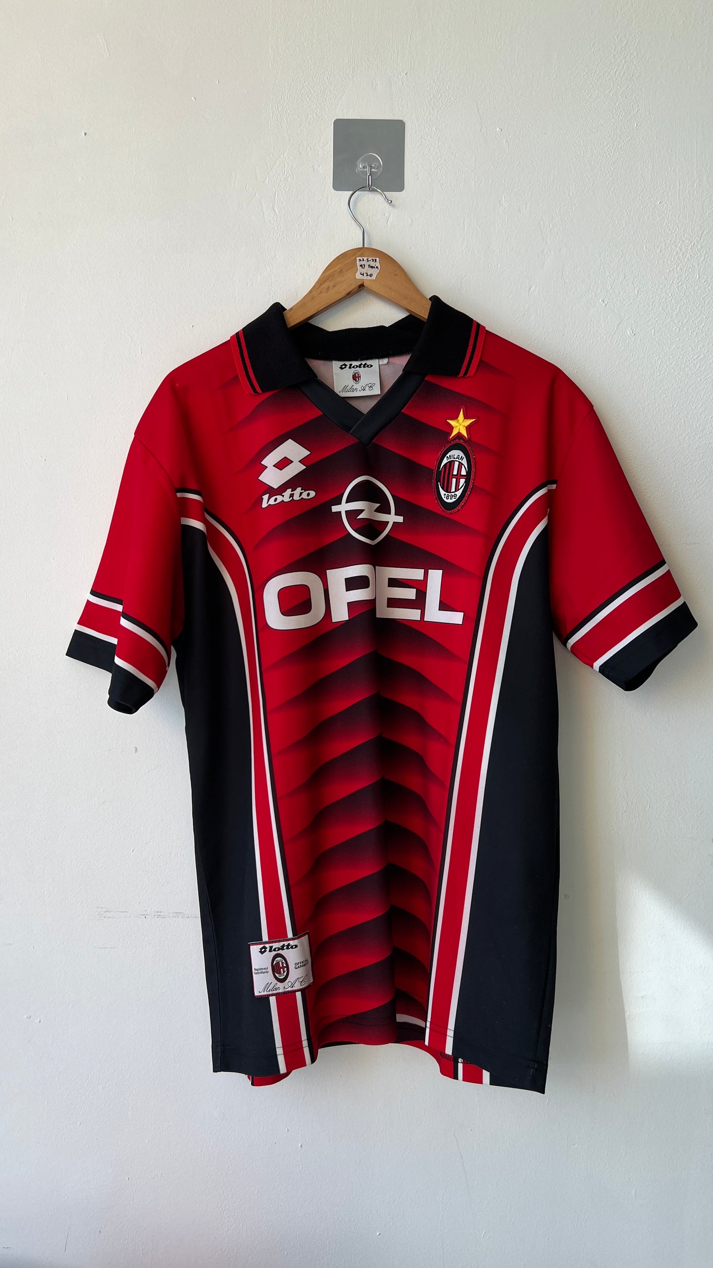 AC Milan 1997-98 Training Shirt (XL fits L)