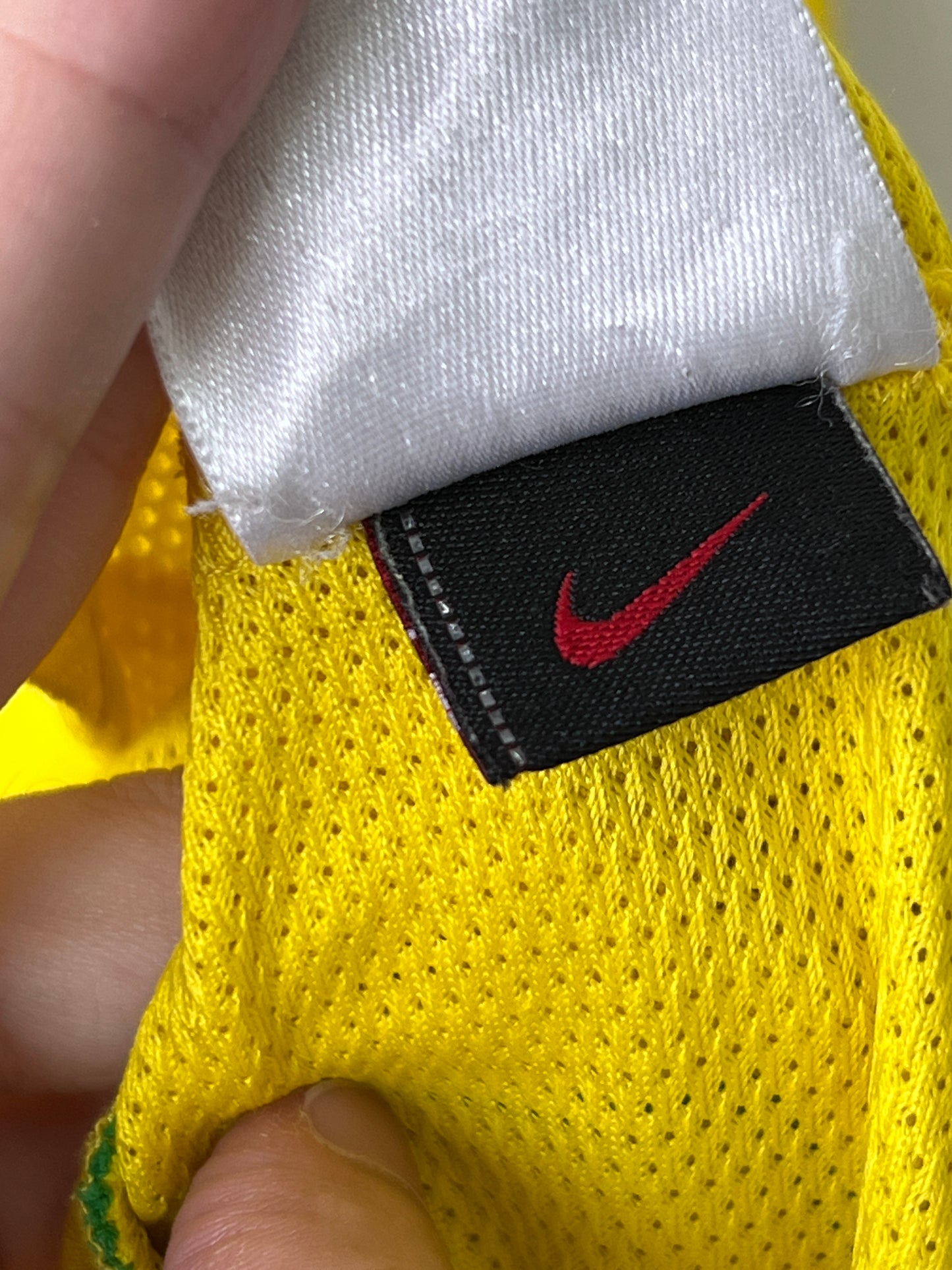 (S) Brazil 2004-06 Home Shirt Ronaldo #9